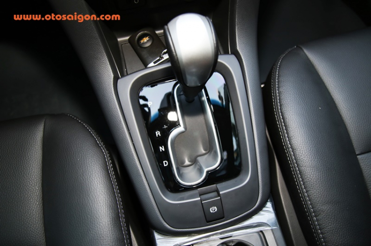 Cận cảnh Chevrolet Captiva 2016 tại Việt Nam Cận cảnh Chevrolet Captiva 2016 tại Việt Nam
