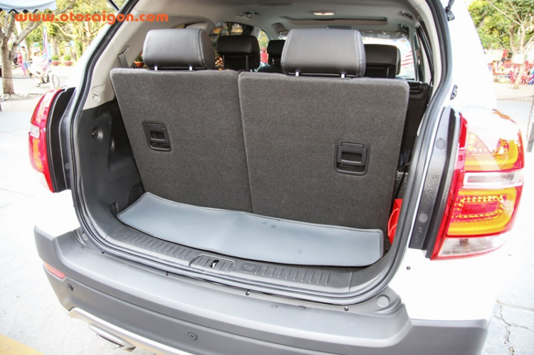 Cận cảnh Chevrolet Captiva 2016 tại Việt Nam Cận cảnh Chevrolet Captiva 2016 tại Việt Nam