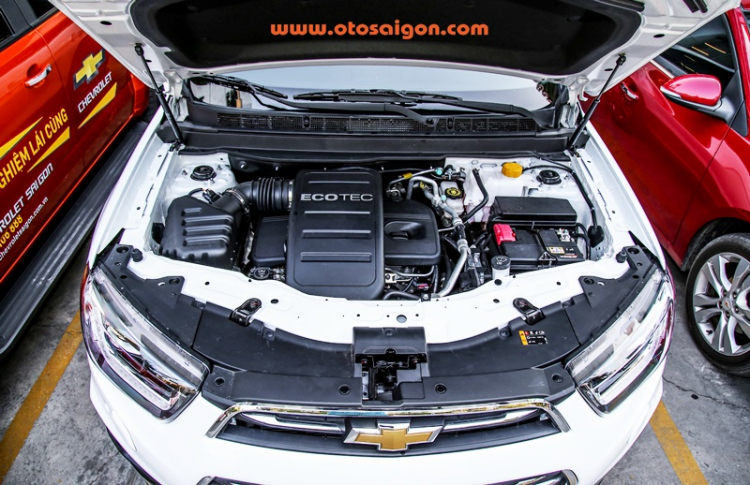 Cận cảnh Chevrolet Captiva 2016 tại Việt Nam Cận cảnh Chevrolet Captiva 2016 tại Việt Nam