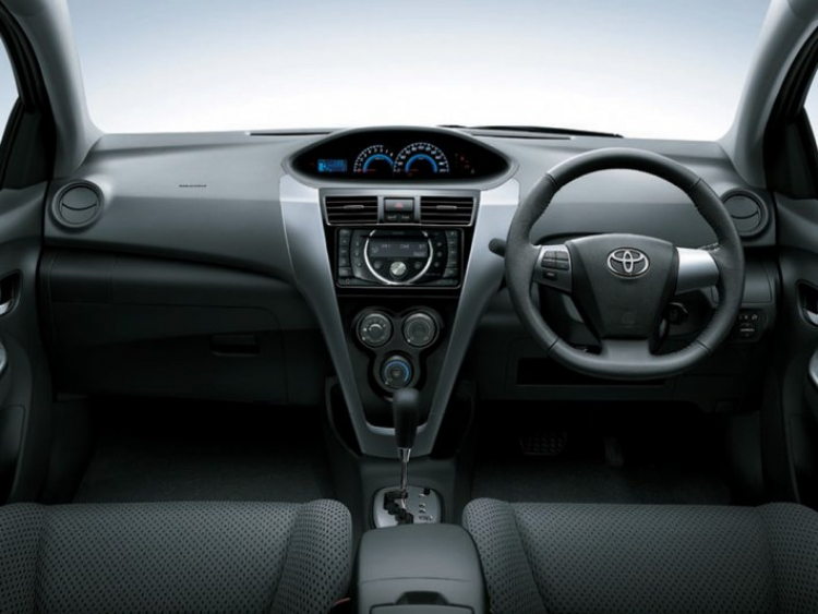Lộ diện Toyota Corolla Altis 2017: đẹp hơn nhiều Lộ diện Toyota Corolla Altis 2017: đẹp hơn nhiều