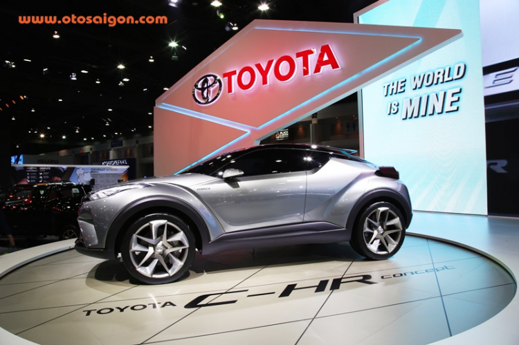 Ảnh thực tế Toyota C-HR tại Bangkok Motor Show 2016