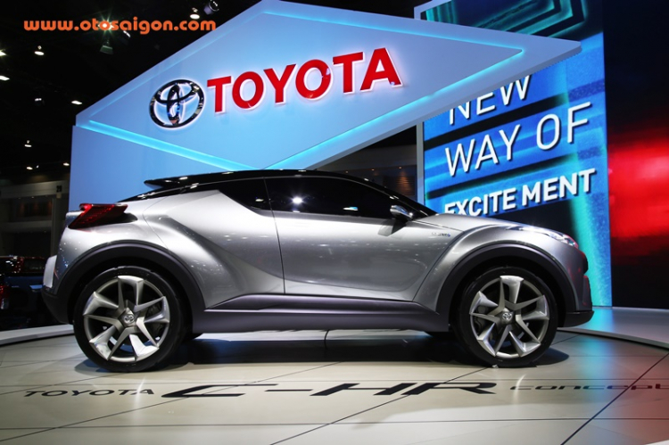 Ảnh thực tế Toyota C-HR tại Bangkok Motor Show 2016