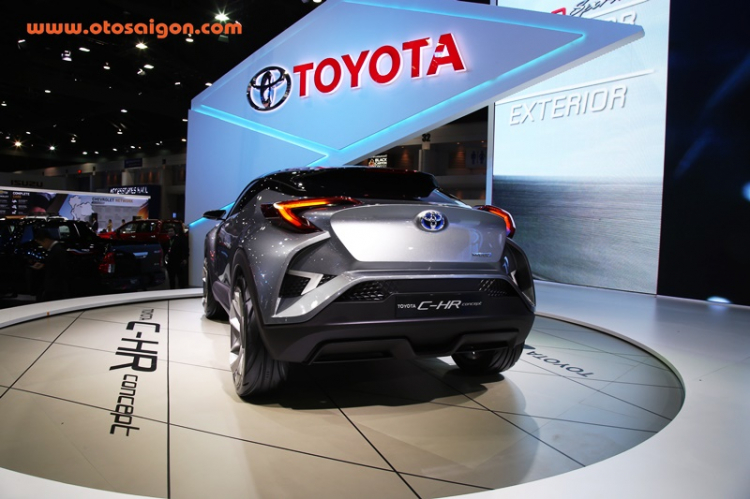 Ảnh thực tế Toyota C-HR tại Bangkok Motor Show 2016