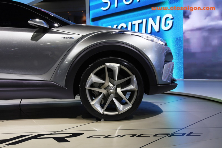 Ảnh thực tế Toyota C-HR tại Bangkok Motor Show 2016