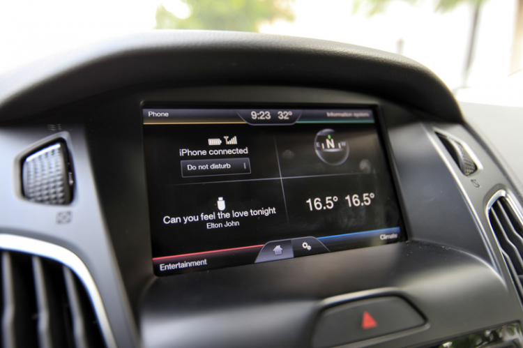 Đánh giá Ford Focus Ecoboost sau 3 tháng và 10.000 km Đánh giá Ford Focus Ecoboost sau 3 tháng và 10.000 km