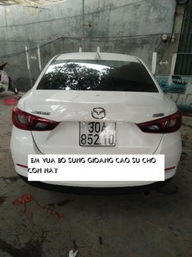 Bổ sung gioăng (Ron)Mazda 2 cũng như nhiều xe khác để đủ như dòng xe cao cấp