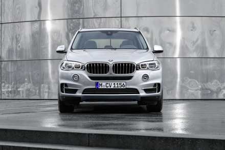 bmw-s-x7-will-also-have-a-four-seat-luxury-version-105942_1.jpg