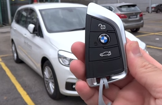 Thêm thông tin về xe gia đình 7 chỗ giá mềm của BMW sắp về Việt Nam