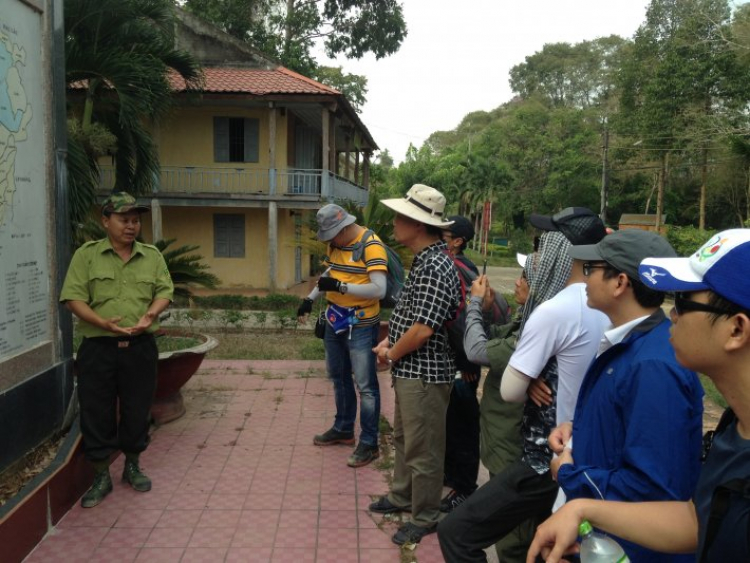 Xuyên rừng Nam cát tiên ,Bàu sấu Tà Lài