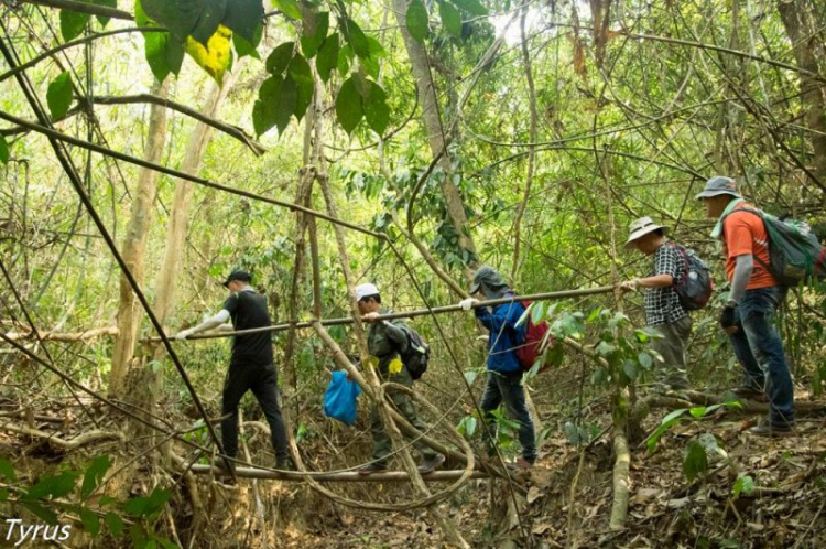 Xuyên rừng Nam cát tiên ,Bàu sấu Tà Lài