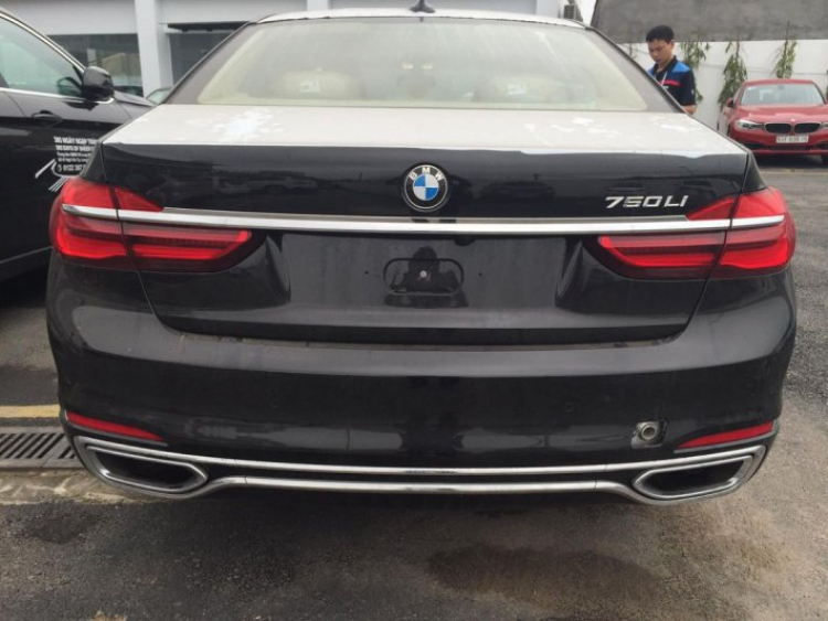 BMW 750Li đầu tiên đặt chân tới Việt Nam, giá hơn 6,4 tỷ