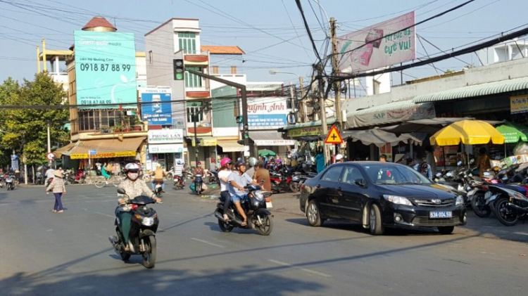 Những hành vi giao thông cần xử phạt và phê phán...