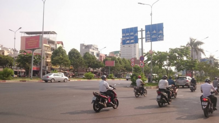 [ 15h 6/4 ] Đường Điện Biên Phủ, Q.Bình Thạnh cho phép đi 70km/h