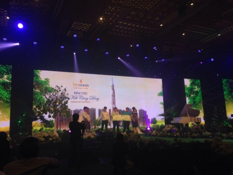 Trao đổi về Vinhomes Tân Cảng (Central Park) Trao đổi về Vinhomes Tân Cảng (Central Park)