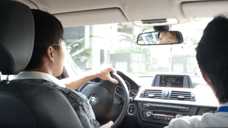 Video: Khủng khiếp khách tập lái đi thử xe BMW