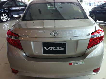 den-hau-toyota-vios-e.jpg