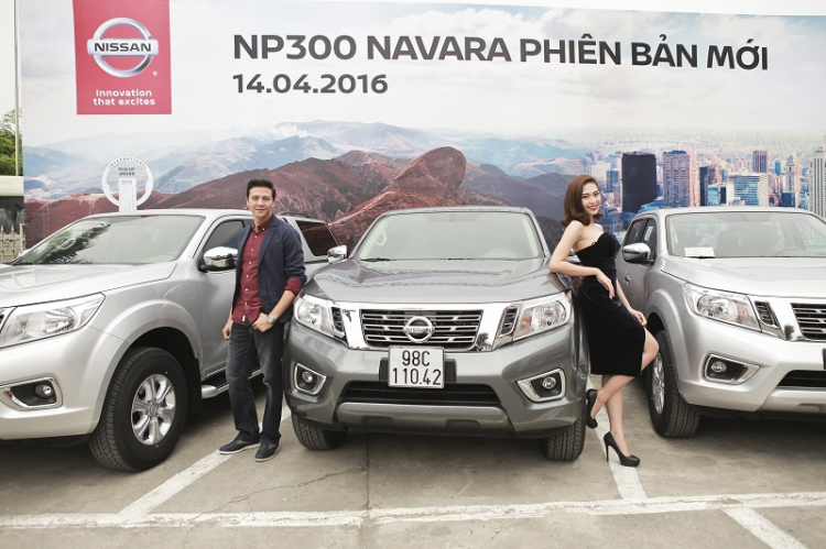 Nissan Navara EL một cầu số tự động có giá 649 triệu đồng