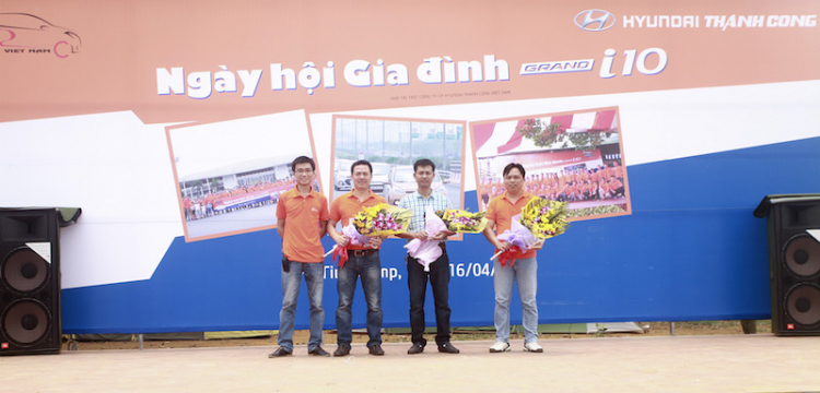 Gần 100 xe Hyundai Grand i10 offline hoành tráng ở Hà Nội