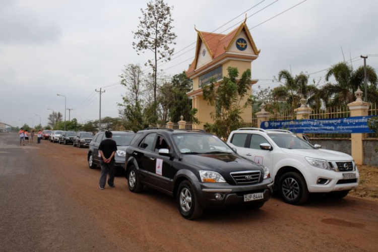 Hành trình OS Caravan xuyên Đông Dương đón mừng Tết Lào 2016