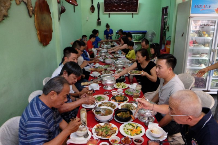 Hành trình OS Caravan xuyên Đông Dương đón mừng Tết Lào 2016 Hành trình OS Caravan xuyên Đông Dương đón mừng Tết Lào 2016