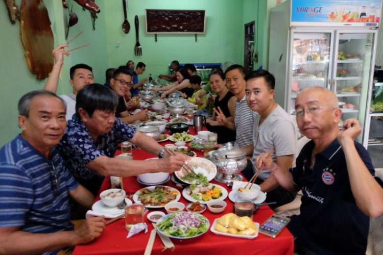 Hành trình OS Caravan xuyên Đông Dương đón mừng Tết Lào 2016 Hành trình OS Caravan xuyên Đông Dương đón mừng Tết Lào 2016