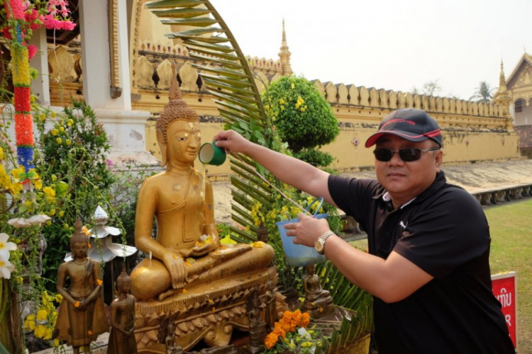 Hành trình OS Caravan xuyên Đông Dương đón mừng Tết Lào 2016 Hành trình OS Caravan xuyên Đông Dương đón mừng Tết Lào 2016