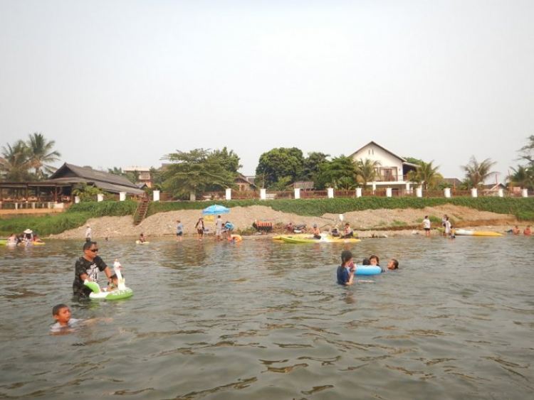 Hành trình OS Caravan xuyên Đông Dương đón mừng Tết Lào 2016 Hành trình OS Caravan xuyên Đông Dương đón mừng Tết Lào 2016