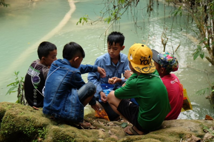 Hành trình OS Caravan xuyên Đông Dương đón mừng Tết Lào 2016 Hành trình OS Caravan xuyên Đông Dương đón mừng Tết Lào 2016
