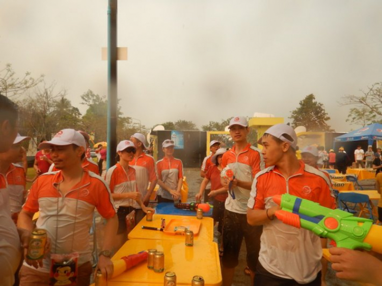 Hành trình OS Caravan xuyên Đông Dương đón mừng Tết Lào 2016