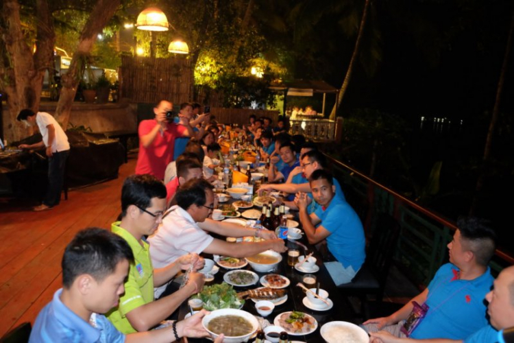 Hành trình OS Caravan xuyên Đông Dương đón mừng Tết Lào 2016 Hành trình OS Caravan xuyên Đông Dương đón mừng Tết Lào 2016