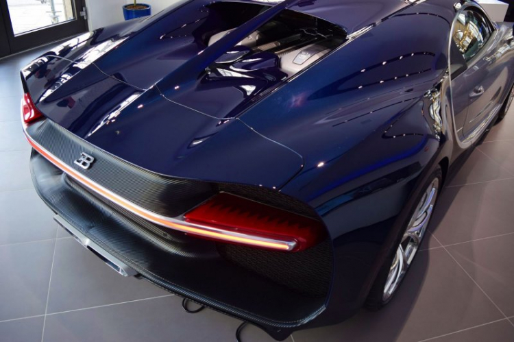 Chiêm ngưỡng vẻ đẹp của cỗ máy tốc độ Bugatti Chiron