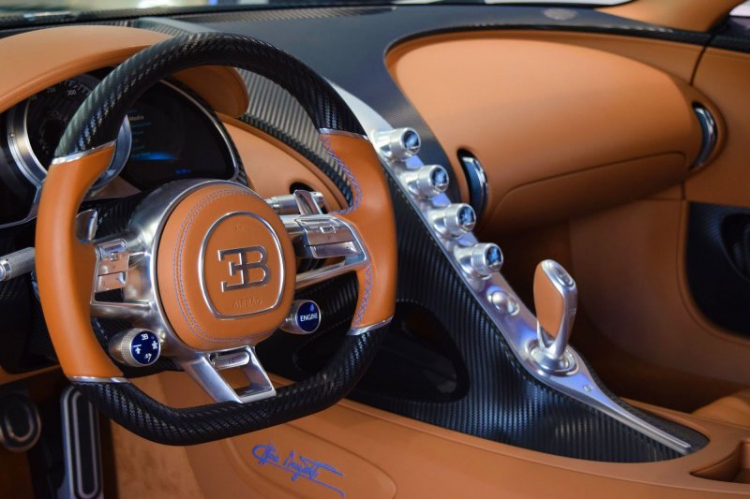 Chiêm ngưỡng vẻ đẹp của cỗ máy tốc độ Bugatti Chiron
