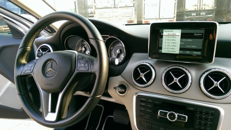 Mercedes-Benz GLC ra mắt tại Việt Nam, giá từ 1,769 - 1,919 tỷ đồng Mercedes-Benz GLC ra mắt tại Việt Nam, giá từ 1,769 - 1,919 tỷ đồng