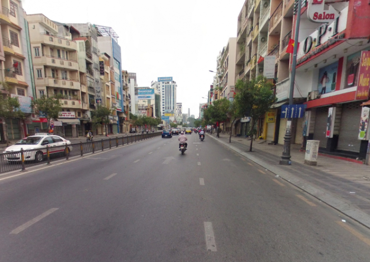 đi bộ sát lề đường vẫn bị xe bồn cán chết đi bộ sát lề đường vẫn bị xe bồn cán chết