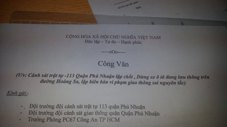 CẢNH BÁO CSTT - 113 PHÚ NHUẬN LẬP CHỐT , DỪNG XE Ô TÔ ĐANG THAM GIA GIAO THÔNG SAI NGUYÊN TẮC