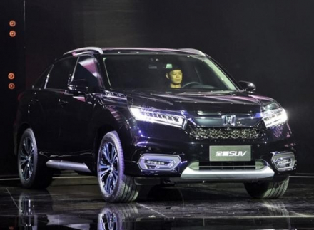 2016-Honda-Avancier-1.jpg