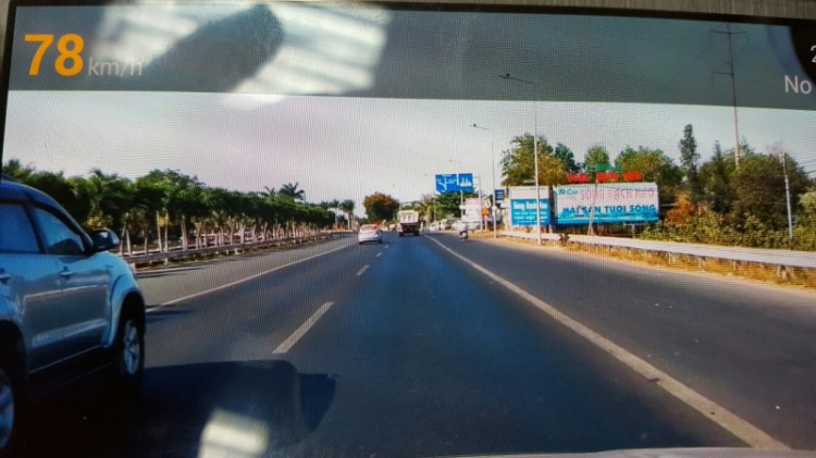 QL 51 hoàn toàn lọt thỏm trong KDC???
