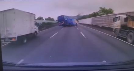 xe bus tai nan.png