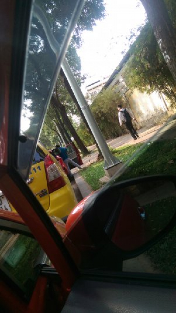 Soái ca đái đường, thể loại này còn nhiều quá!