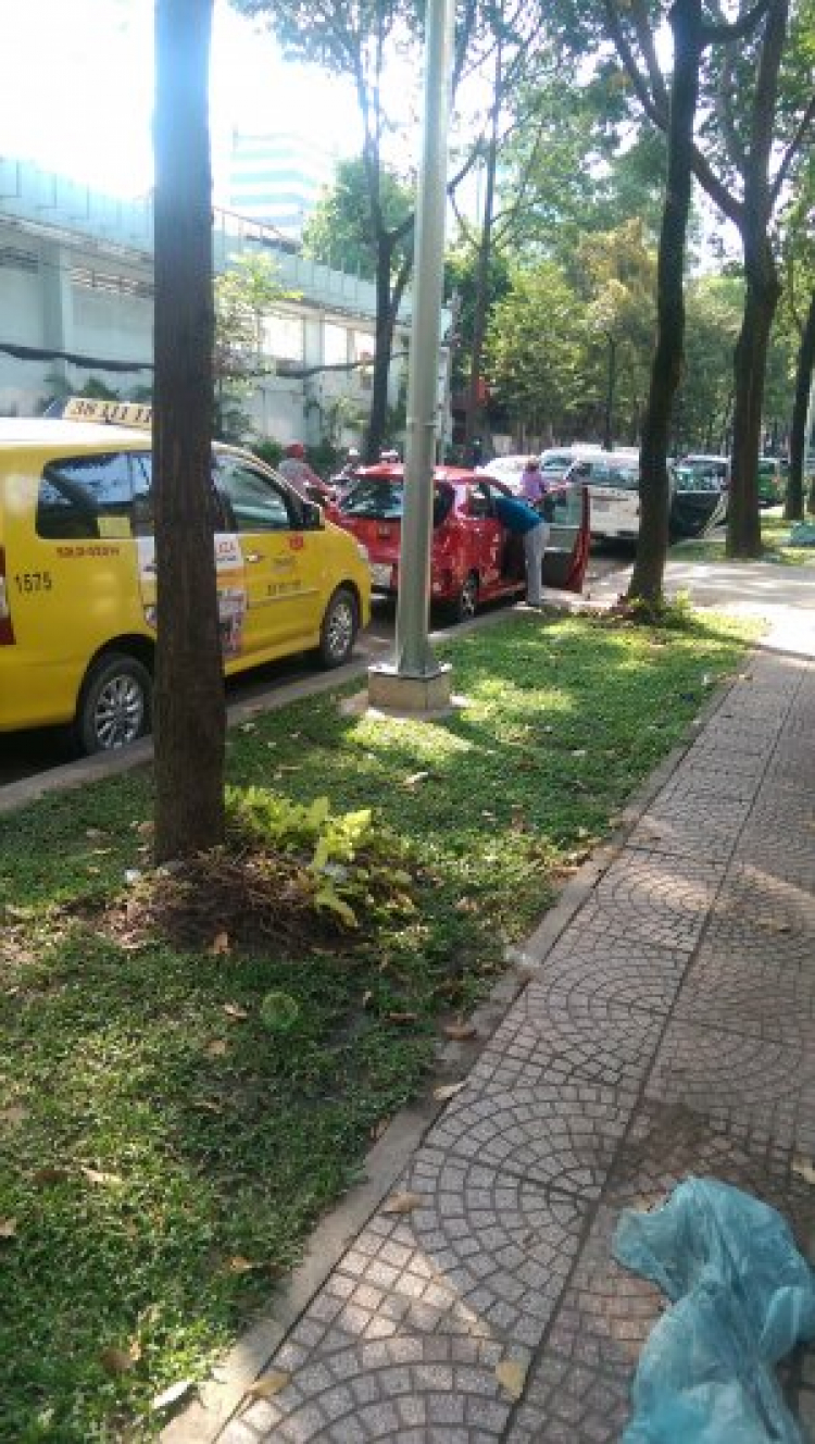 Soái ca đái đường, thể loại này còn nhiều quá!