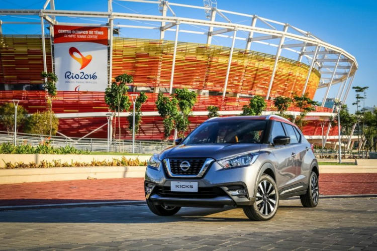 Nissan Kicks lộ diện nội thất hiện đại