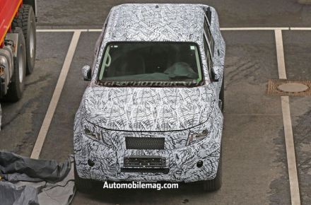 Mercedes-Benz-Pickup-Truck-prototype-spied-front1.jpg