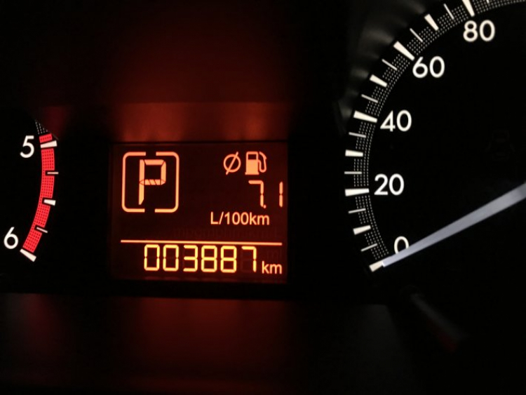 Toyota Innova số tự động có hao xăng không ?