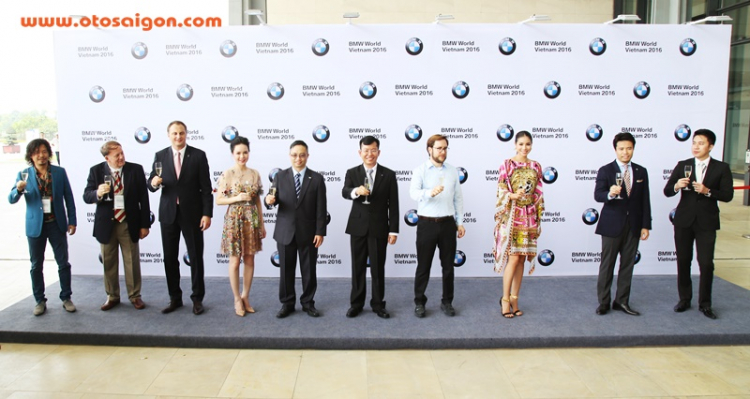 Triển lãm BMW World Vietnam 2016 chính thức khai mạc tại Hà Nội