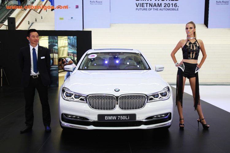 Triển lãm BMW World Vietnam 2016 chính thức khai mạc tại Hà Nội