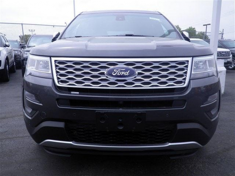 Ford Explorer Limited 2016 đầu tiên tại Việt Nam