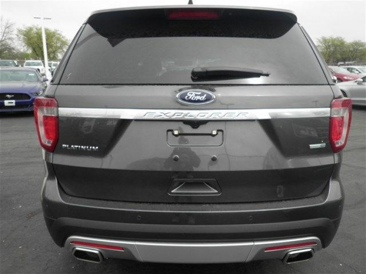 Ford Explorer Limited 2016 đầu tiên tại Việt Nam