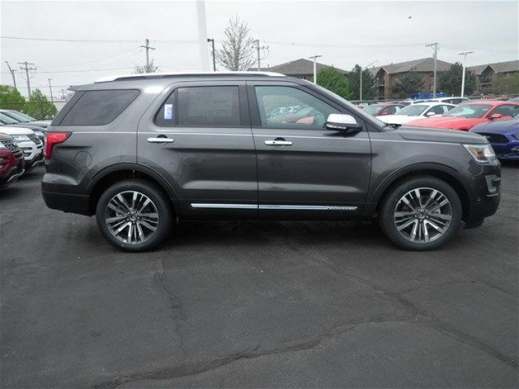 Ford Explorer Limited 2016 đầu tiên tại Việt Nam Ford Explorer Limited 2016 đầu tiên tại Việt Nam