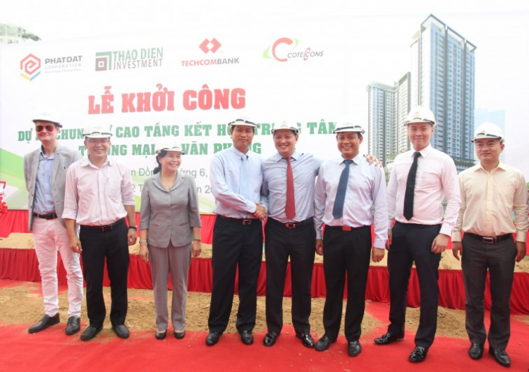 Kho hàng Nguyễn Kim - Bến Văn Đồn - Quận 4 Kho hàng Nguyễn Kim - Bến Văn Đồn - Quận 4