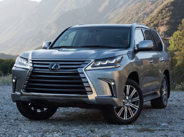 Lexus LX 570 mui trần xấu đau đớn